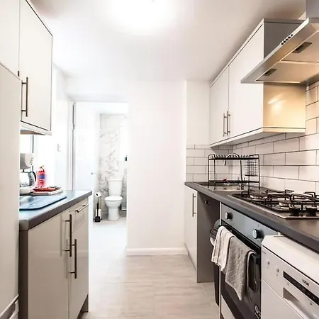 Modern House In Central Southampton With Private Off-Road Parking - Newly Refurbished - Great For Contractors, Friends & Families Exterior foto
