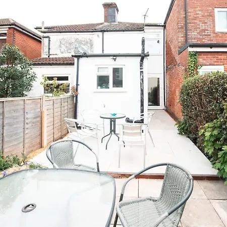 Modern House In Central Southampton With Private Off-Road Parking - Newly Refurbished - Great For Contractors, Friends & Families Exterior foto